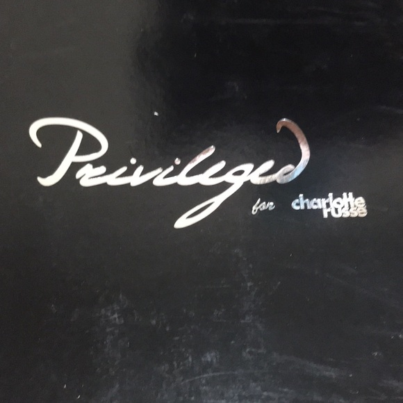 Privileged Champagne Iridescent Faux Snakeskin Stiletto Pumps – Size 8 - Picture 12 of 12